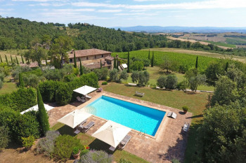 Престижная ферма с био производством и отелем в Монтепульчано, Италия